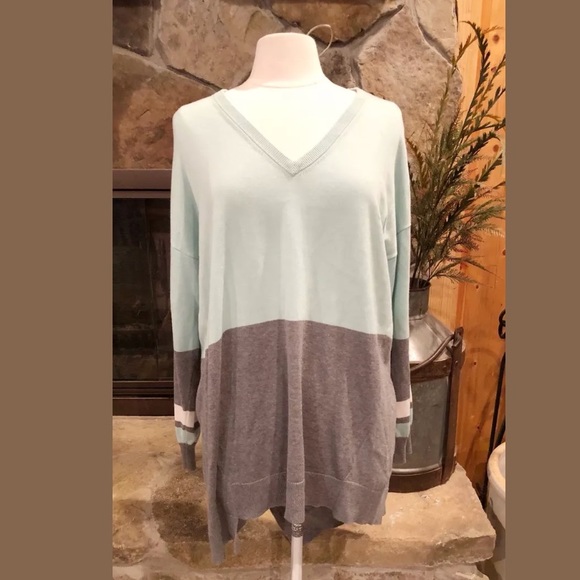 Vince Camuto Sweaters - SOLD! Vince Camuto Sweater XL Asymmetrical V-Neck